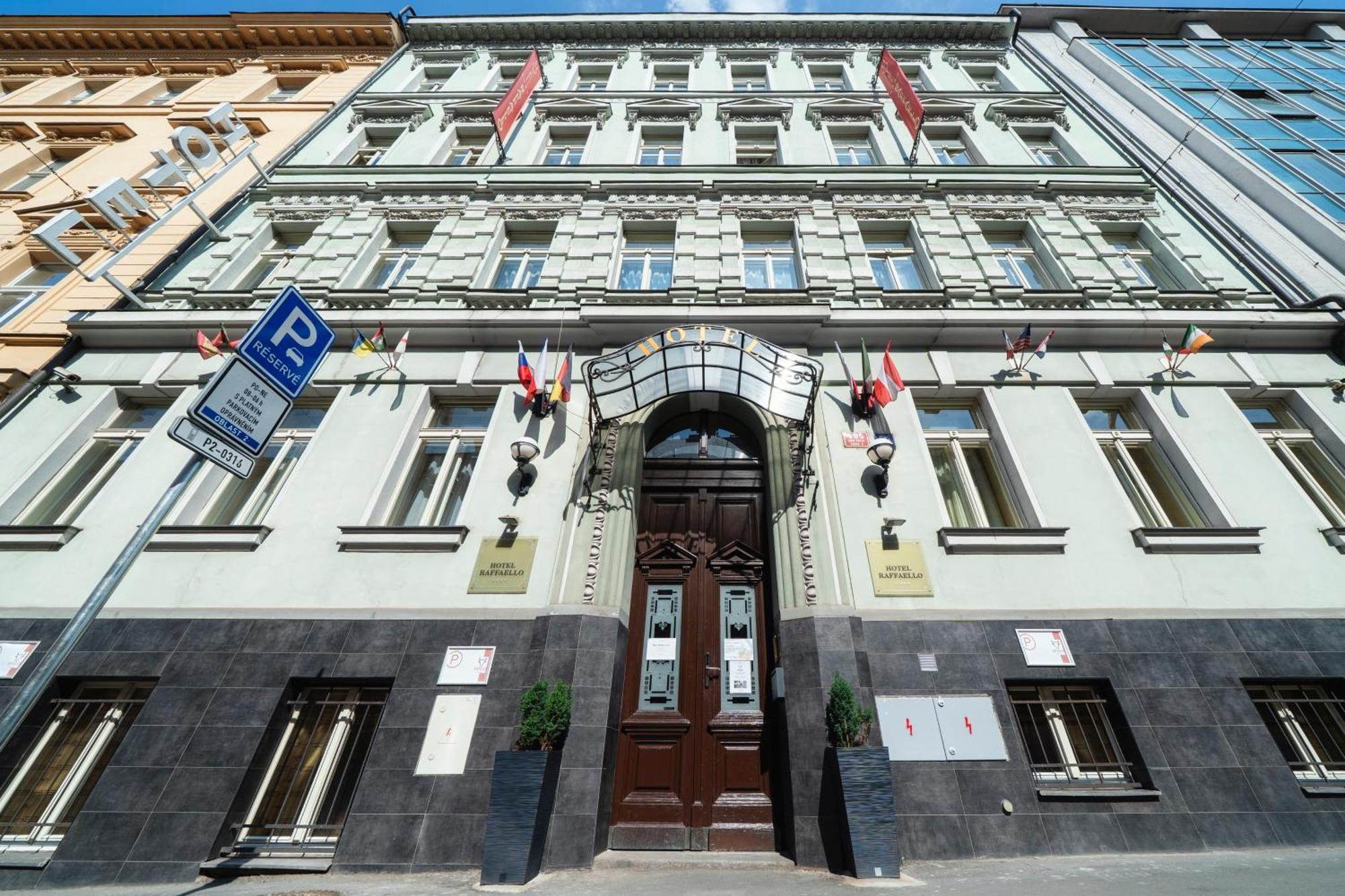Hotel Raffaello, Prague
